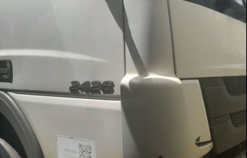 Mercedes-Benz Atego 2426/48 (6X2) - Foto #6