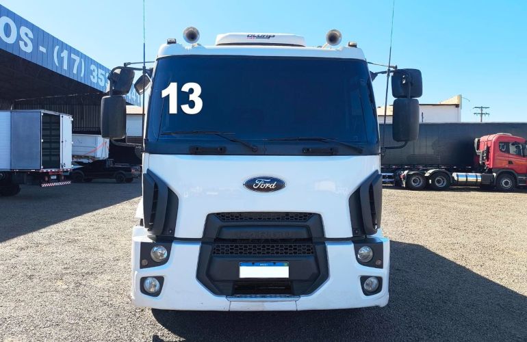 Ford Cargo 1723 - Foto #2