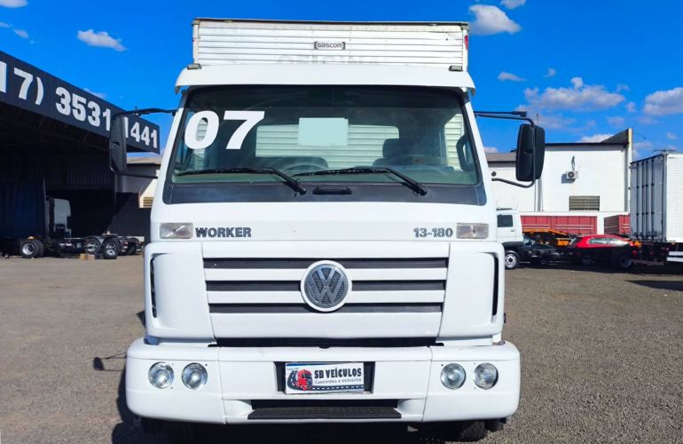 Volkswagen 13.180 e Worker - Foto #2