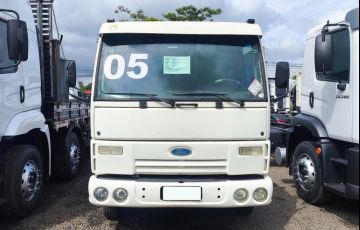 Ford Cargo 815 - Foto #2