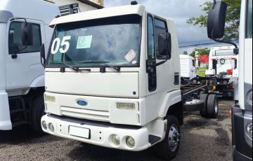 Ford Cargo 815 - Foto #3
