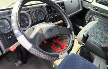 Ford Cargo 815 - Foto #5