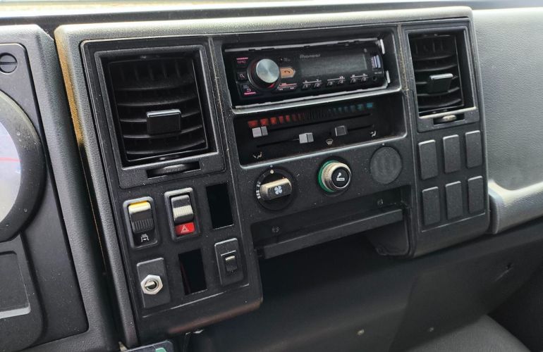 Ford Cargo 815 - Foto #7