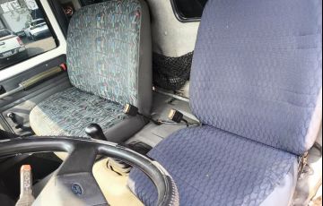Ford Cargo 815 - Foto #9