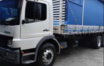Mercedes-Benz 2425 6X2 (3 Eixos)