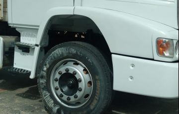 Mercedes-Benz Atron 1319 - Foto #5
