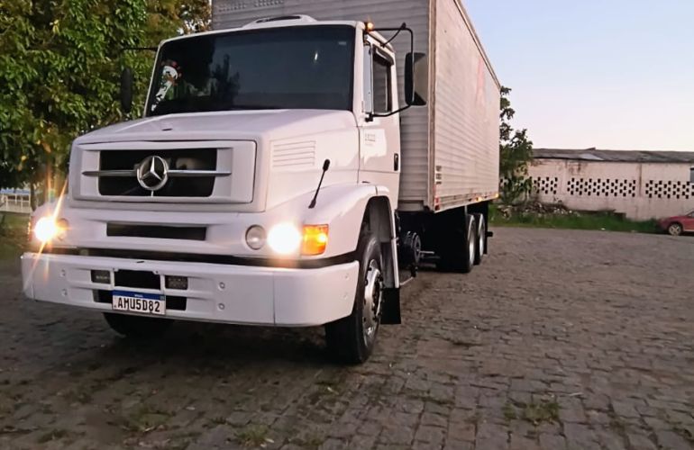 Mercedes-Benz L-1620 (3 Eixos) - Foto #2
