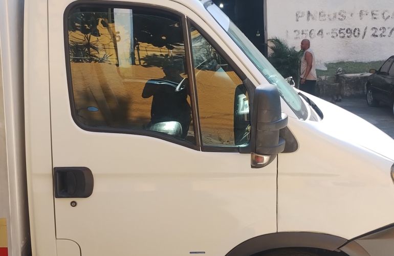 Iveco Daily Chassi 45S14 - Foto #2