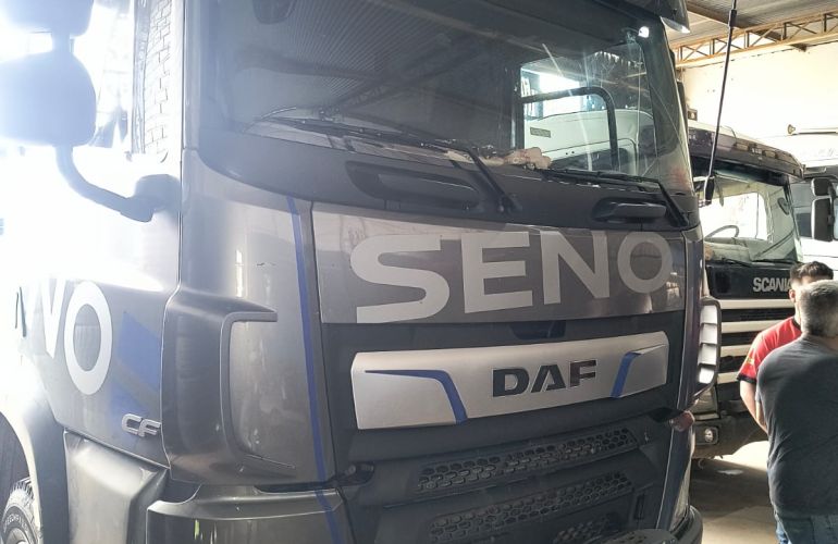 DAF CF 85 FTS 410 6x2 (Space Cab) - Foto #4
