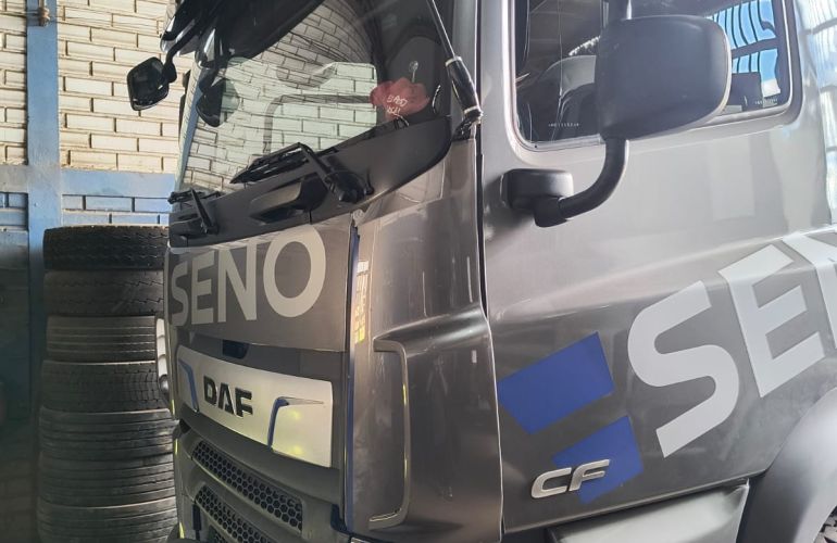 DAF CF 85 FTS 410 6x2 (Space Cab) - Foto #5