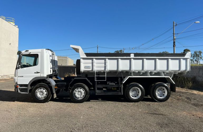 Mercedes-Benz Atego 2426 (6X2) - Foto #2