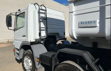 Mercedes-Benz Atego 2426 (6X2) - Foto #4