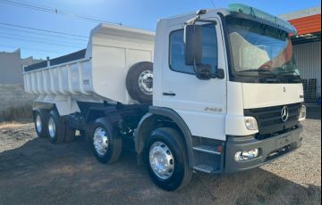 Mercedes-Benz Atego 2426 (6X2) - Foto #7