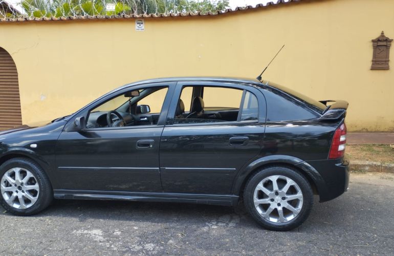 Chevrolet Astra Hatch Advantage 2.0 (Flex) - Foto #2