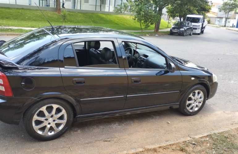 Chevrolet Astra Hatch Advantage 2.0 (Flex) - Foto #3