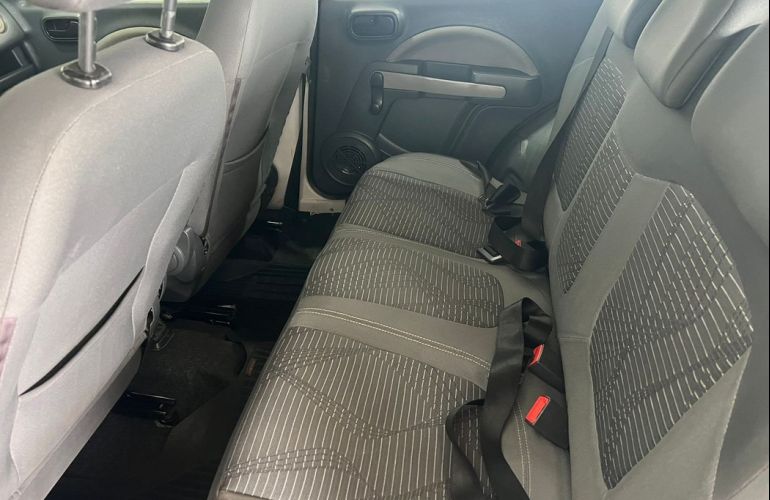 Fiat Uno 1.0 Vivace 8v - Foto #9