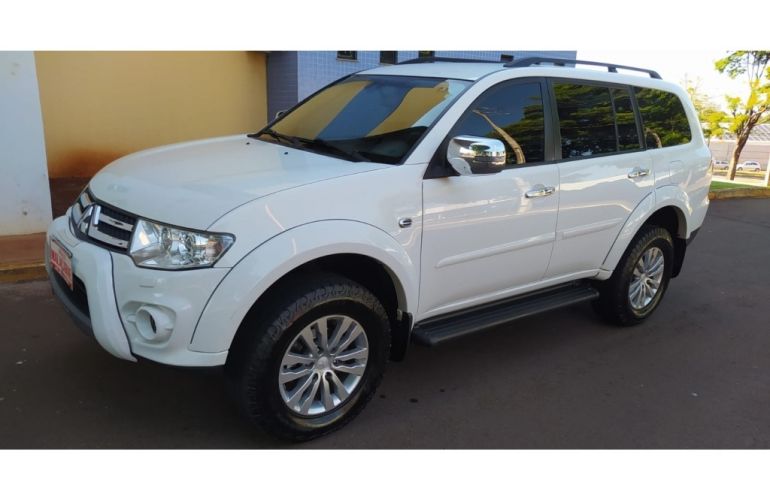 Mitsubishi Pajero 3.2 DI-D HPE S 4WD (Aut) - Foto #3