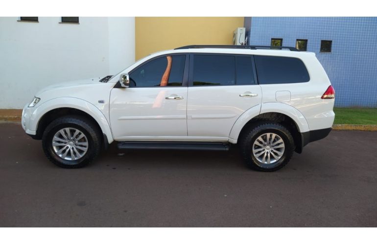 Mitsubishi Pajero 3.2 DI-D HPE S 4WD (Aut) - Foto #4