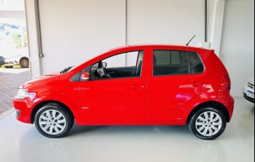 Volkswagen Fox 1.0 8V (Flex) 4p - Foto #4