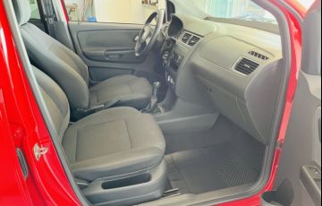 Volkswagen Fox 1.0 8V (Flex) 4p - Foto #5