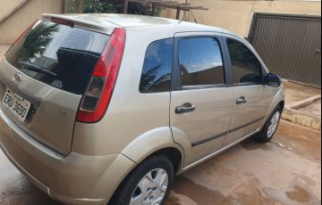 Ford Fiesta Hatch 1.0 (Flex) - Foto #4