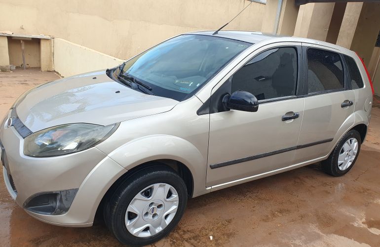 Ford Fiesta Hatch 1.0 (Flex) - Foto #7