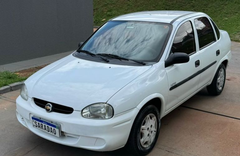 Chevrolet Corsa 1.0 MPFi Classic Sedan Life 8v - Foto #3