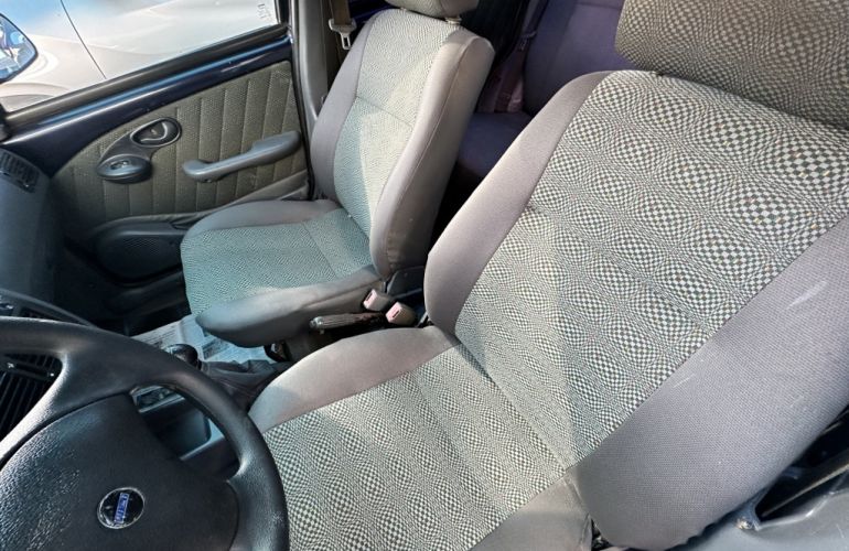 Fiat Palio 1.5 MPi 4p - Foto #7