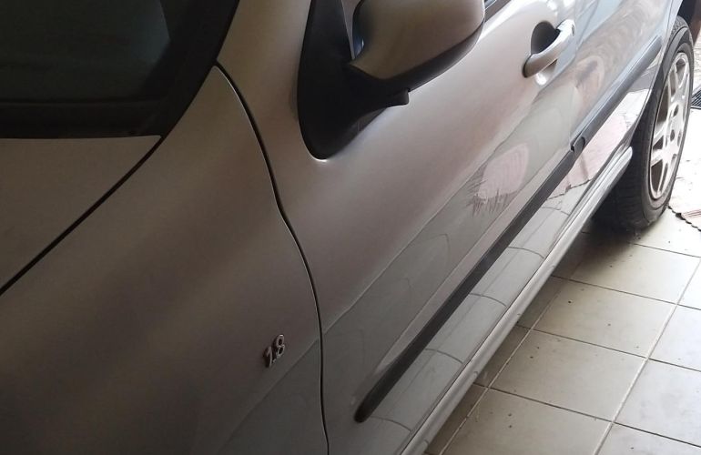 Fiat Palio HLX 1.8 8V (versão III) - Foto #2