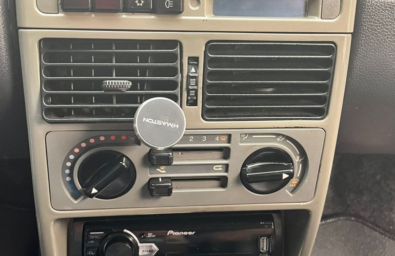 Fiat Uno Mille Fire 1.0 (Flex) 4P - Foto #8