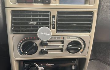 Fiat Uno Mille Fire 1.0 (Flex) 4P - Foto #8
