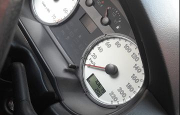 Volkswagen Gol Power 1.6 MI (Flex) - Foto #1