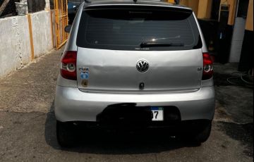 Volkswagen Fox Route 1.6 8V (Flex) 4p - Foto #2