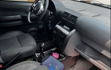 Volkswagen Fox Route 1.6 8V (Flex) 4p - Foto #8