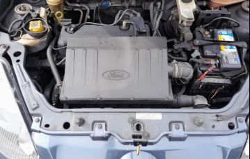 Ford Ka 1.0 MPi 8v - Foto #5