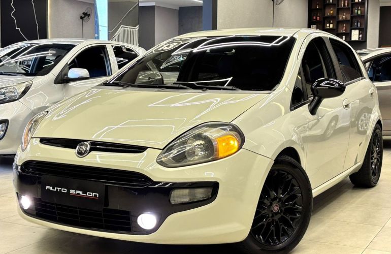 Fiat Punto 1.6 Essence 16v - Foto #3