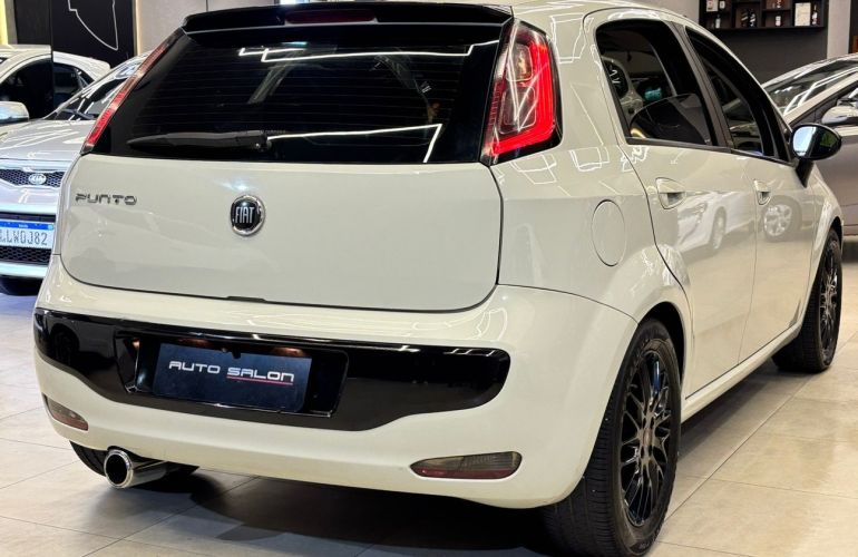 Fiat Punto 1.6 Essence 16v - Foto #4