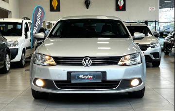Volkswagen Jetta 2.0 TSi Highline 211cv - Foto #2