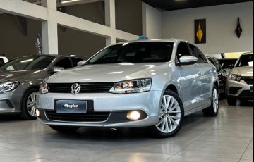 Volkswagen Jetta 2.0 TSi Highline 211cv - Foto #3