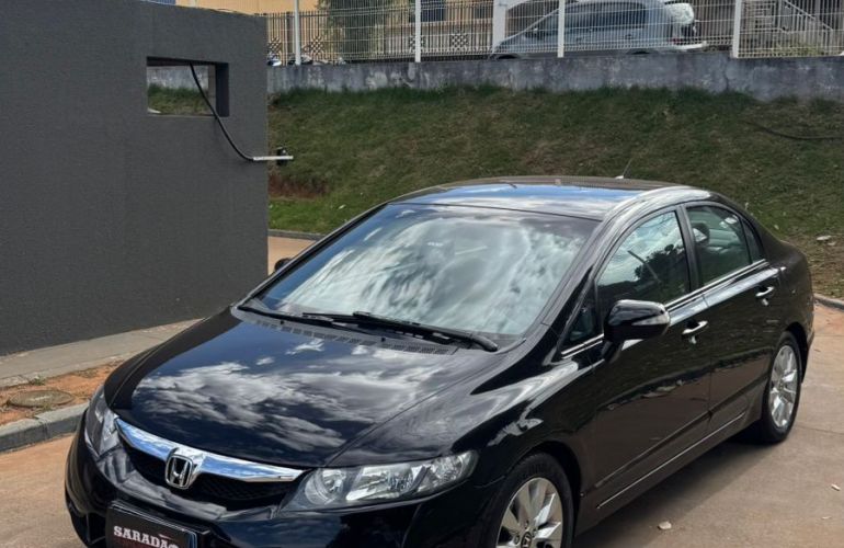 Honda Civic 1.8 Lxl 16v - Foto #2