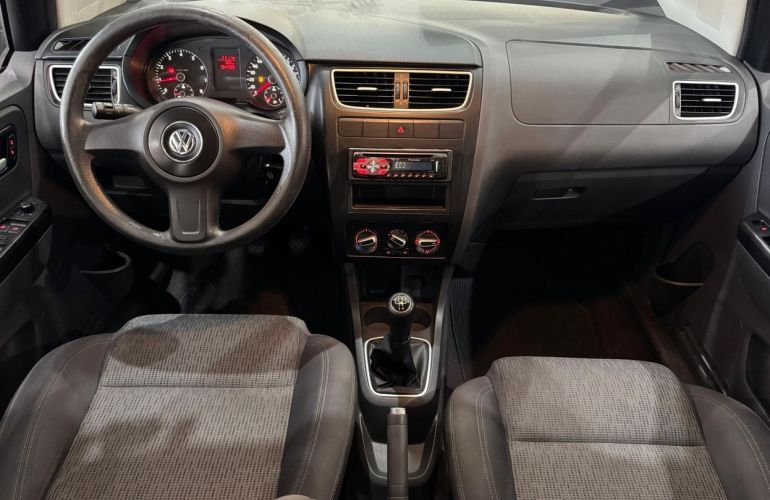Volkswagen Fox 1.6 Mi 8v - Foto #8