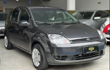 Ford Fiesta 1.6 MPi Hatch 8v - Foto #1