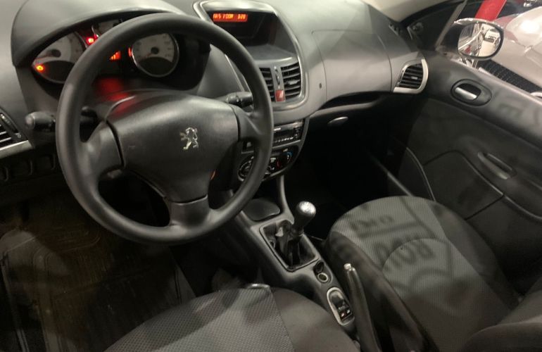 Peugeot 207 1.4 Xr 8v - Foto #9