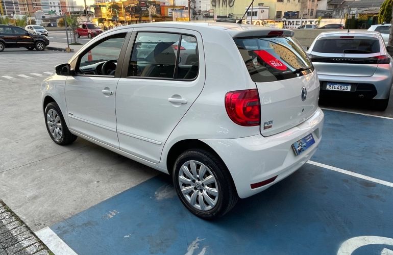 Volkswagen Fox 1.6 Mi 8v - Foto #10
