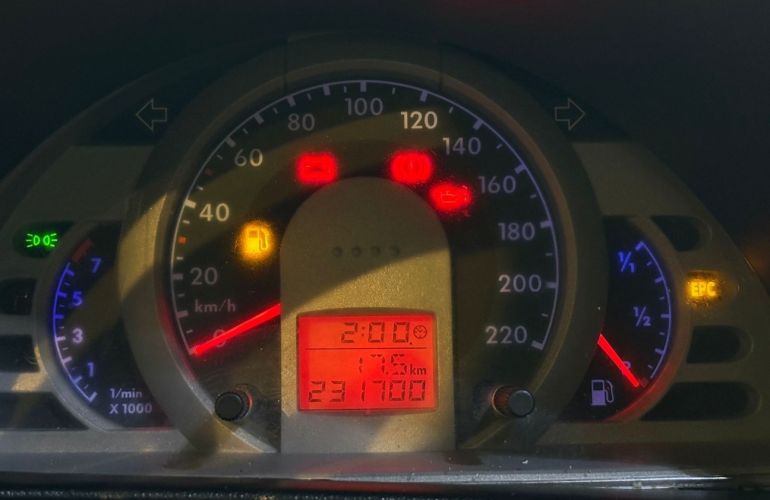 Volkswagen Fox 1.6 Mi Plus 8v - Foto #8