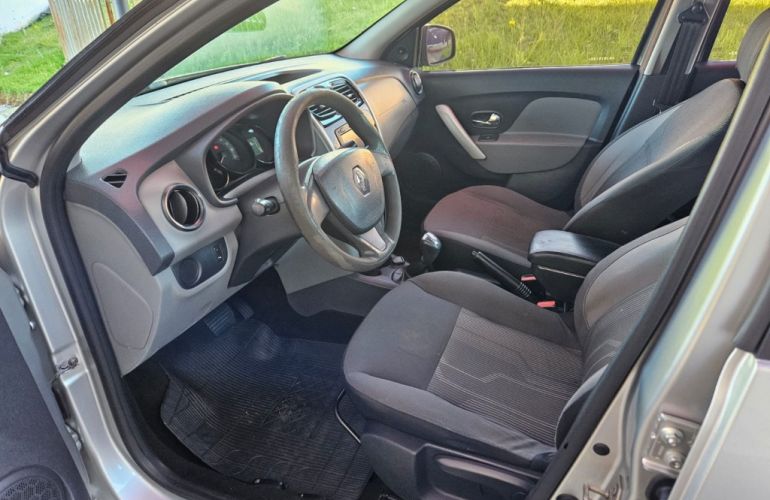 Renault Logan Expression 1.6 8V Easy-r (Aut) - Foto #9