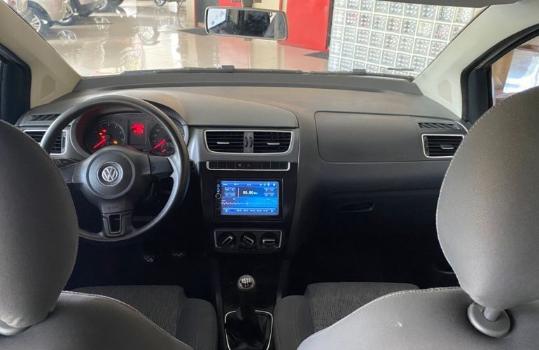 Volkswagen Fox 1.0 Mi 8v - Foto #10