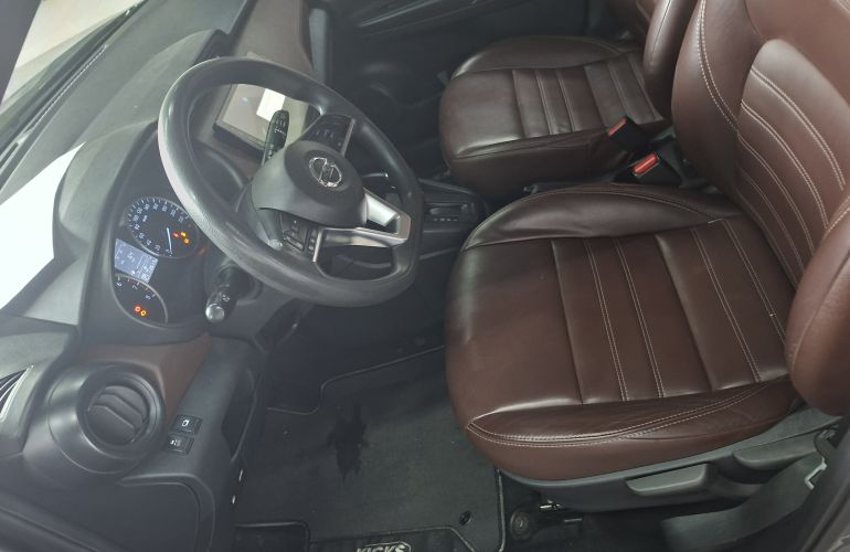 Nissan Kicks 1.6 S CVT (Flex) - Foto #6