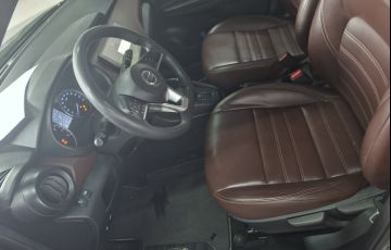 Nissan Kicks 1.6 S CVT (Flex) - Foto #6