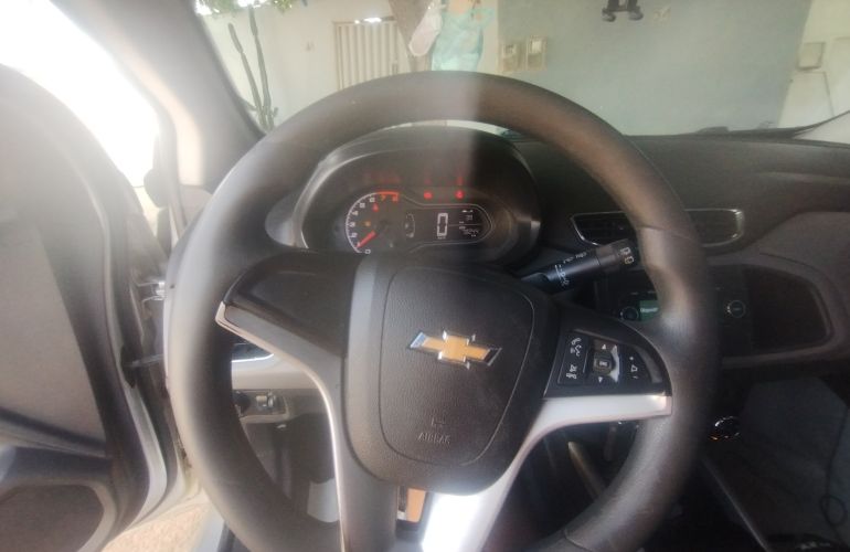 Chevrolet Onix 1.0 LT SPE/4 - Foto #3